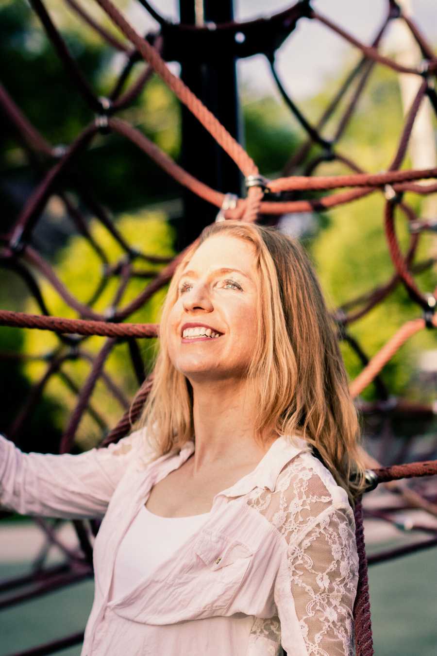 Carmen Kingsley performing on aerial silks